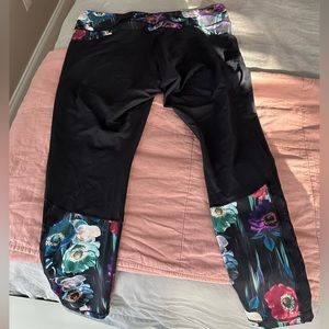 Calia by Carrie Underwood full length yoga leggings. 2X